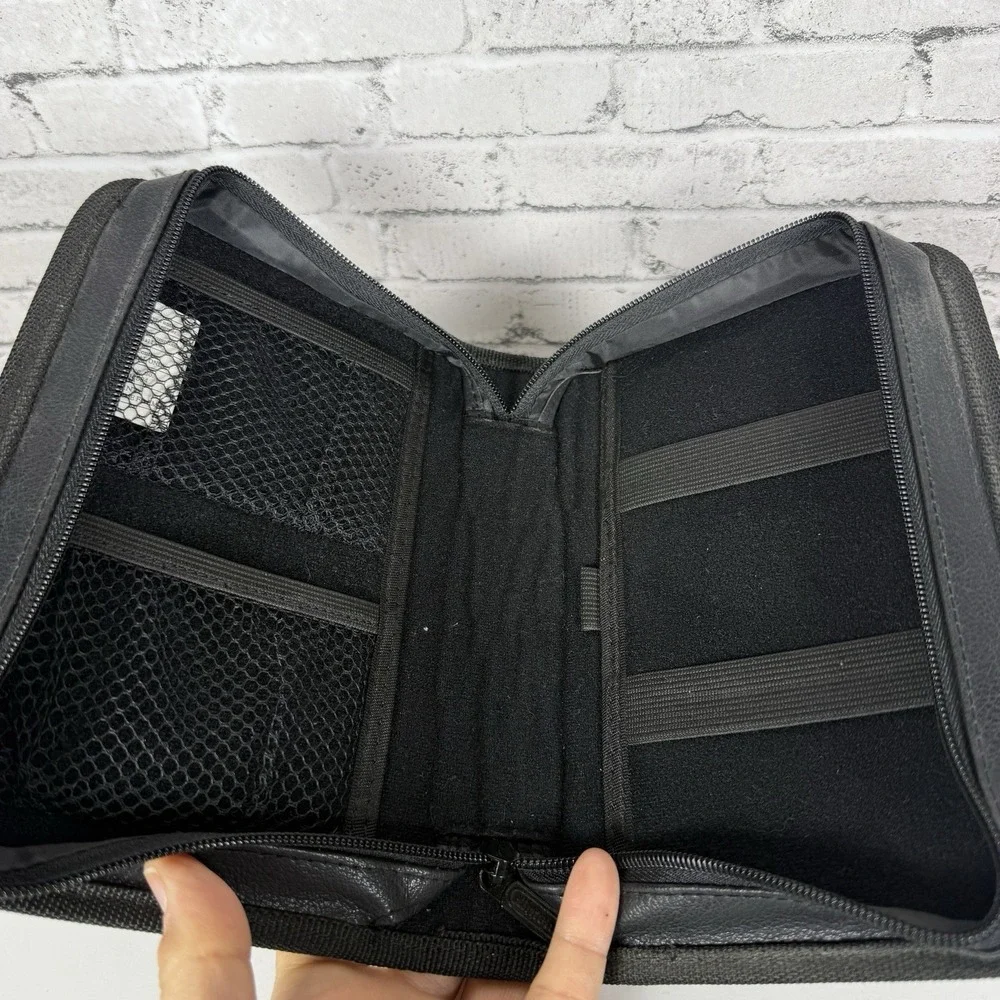 Nintendo DS Carry Travel Case Bi Fold Black Faux Leather